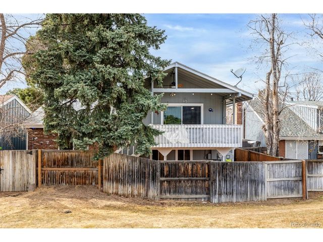 2946 S Moline Pl, Aurora, CO 80014