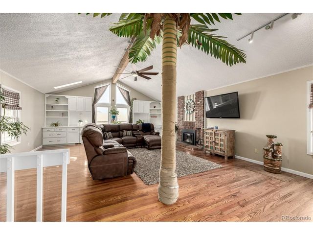 2946 S Moline Pl, Aurora, CO 80014