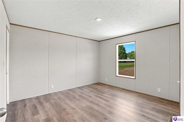 110 McDonald Drive, Brandenburg, KY 40108