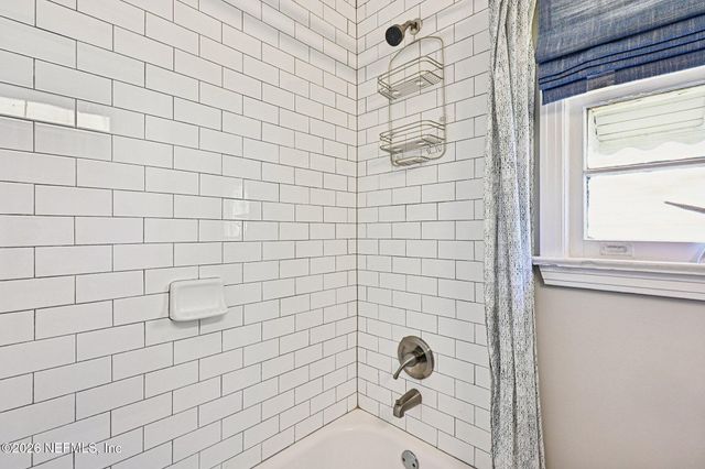 572 METEOR Street, Jacksonville, FL 32205