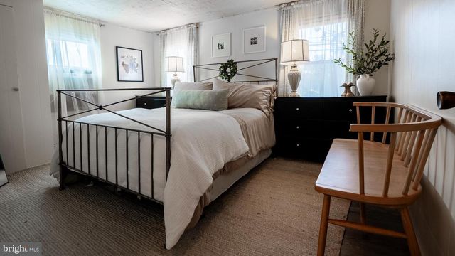 233 S GREEN ST, Tuckerton, NJ 08087