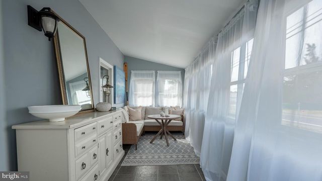 233 S GREEN ST, Tuckerton, NJ 08087