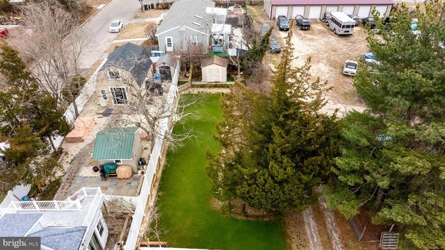 233 S GREEN ST, Tuckerton, NJ 08087