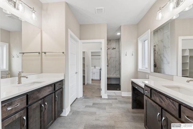 6327 S 208 Avenue, Omaha, NE 68022