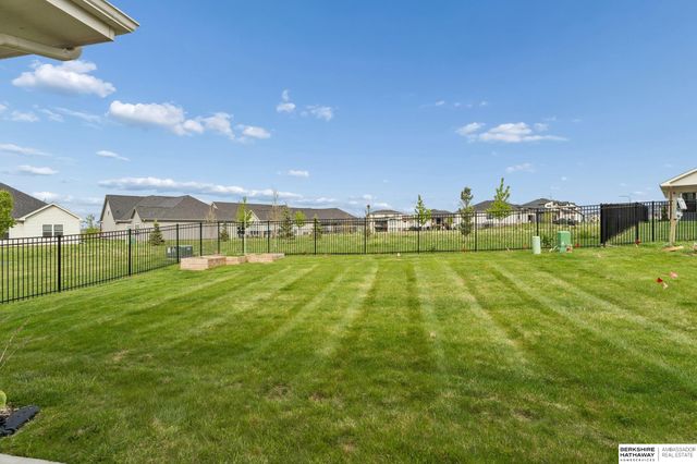 6327 S 208 Avenue, Omaha, NE 68022