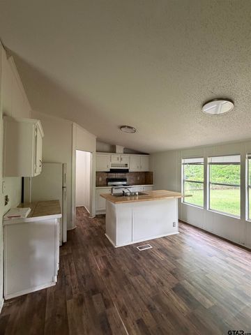 10723 Littlefield, Tyler, TX 75708