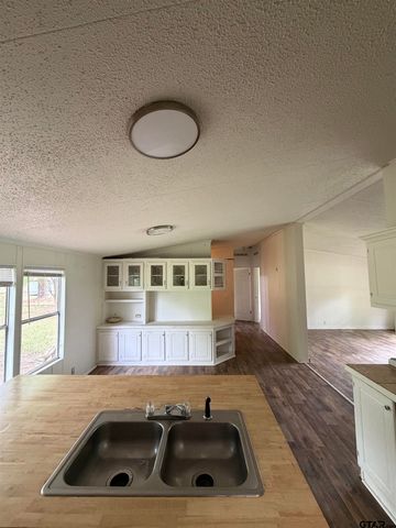 10723 Littlefield, Tyler, TX 75708