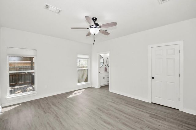 502 Tall Timber Drive, West Columbia, TX 77486