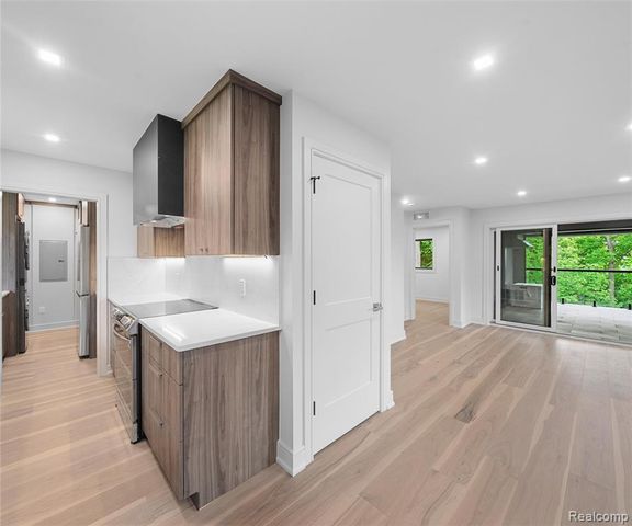 466 East Street, Northville, MI 48167