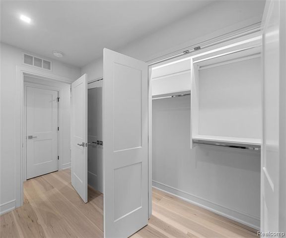 466 East Street, Northville, MI 48167