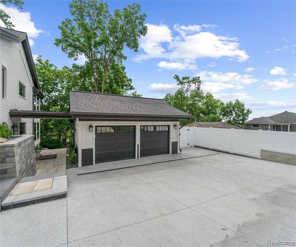 466 East Street, Northville, MI 48167