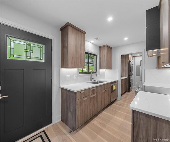466 East Street, Northville, MI 48167