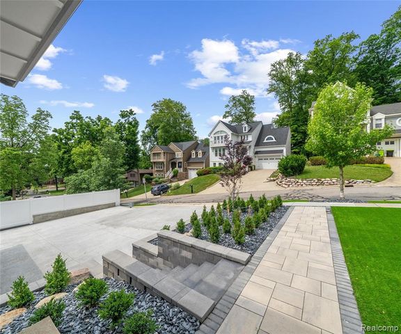 466 East Street, Northville, MI 48167