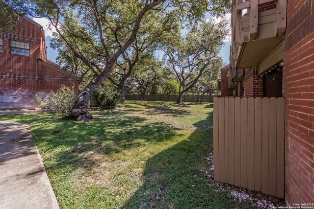 7930 Roanoke Run Apt 901, San Antonio, TX 78240