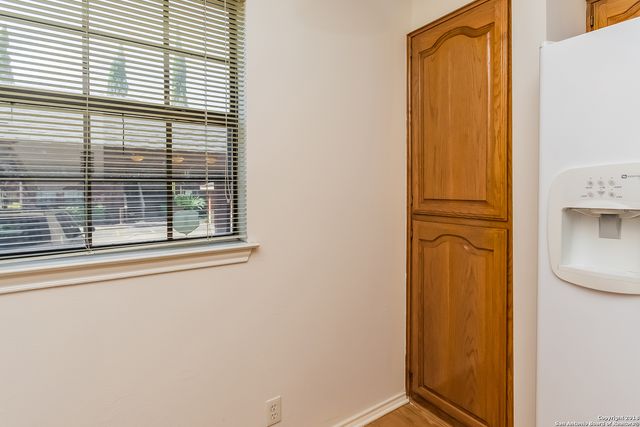 7930 Roanoke Run Apt 901, San Antonio, TX 78240