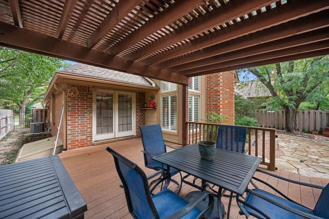 2230 N Penstemon Ct, Wichita, KS 67226