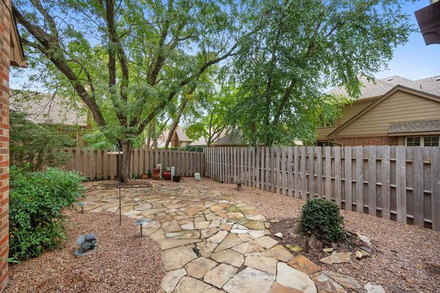 2230 N Penstemon Ct, Wichita, KS 67226