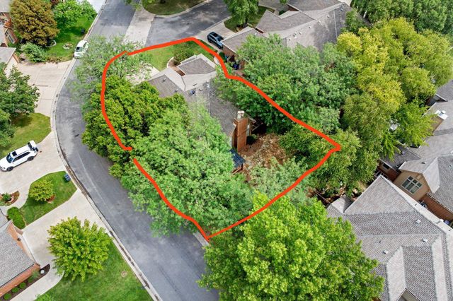 2230 N Penstemon Ct, Wichita, KS 67226