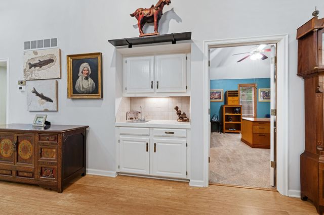 2230 N Penstemon Ct, Wichita, KS 67226