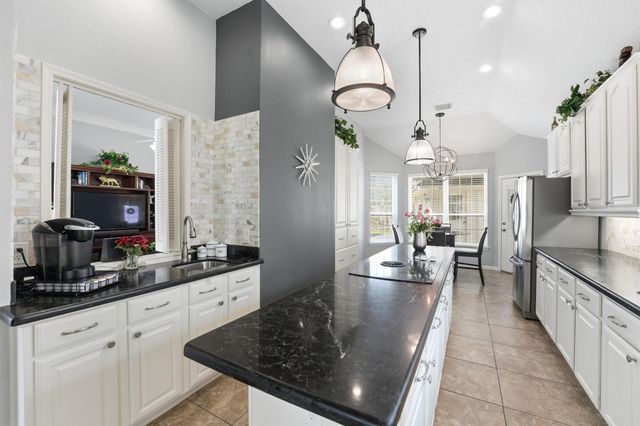 4415 Brook Shadow Dr Drive, Houston, TX 77345