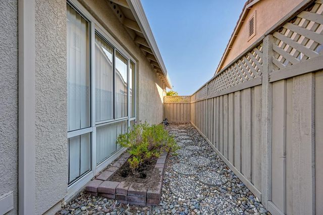 4356 Coach Whip Way, Roseville, CA 95747