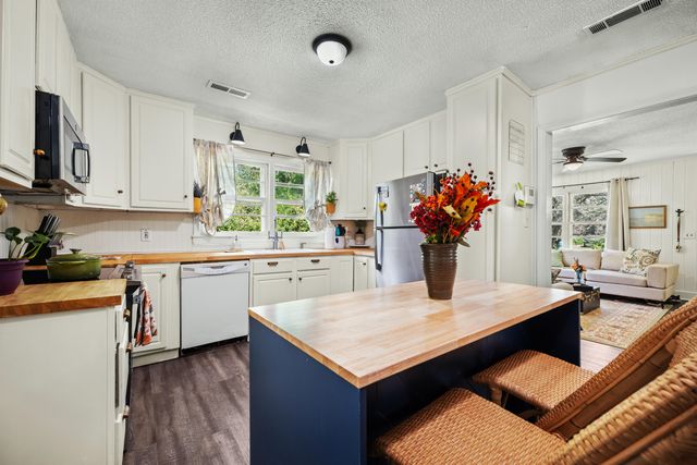 41 Lacey St Street, Yemassee, SC 29945