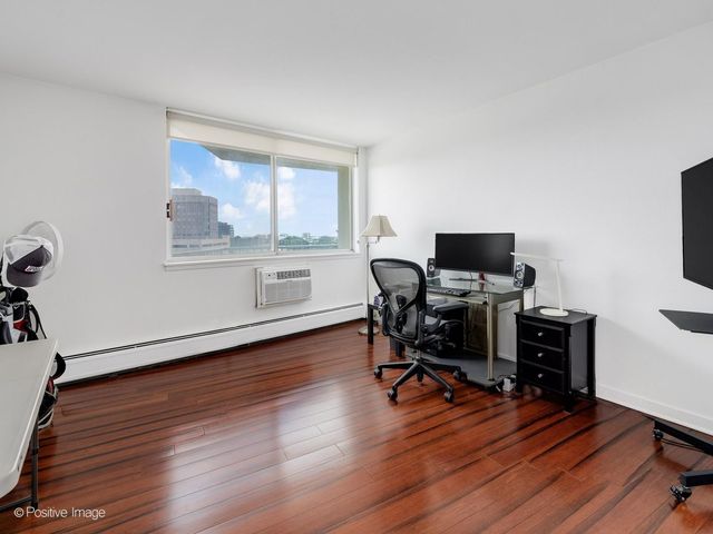 40 N Tower Road 5A, Oak Brook, IL 60523