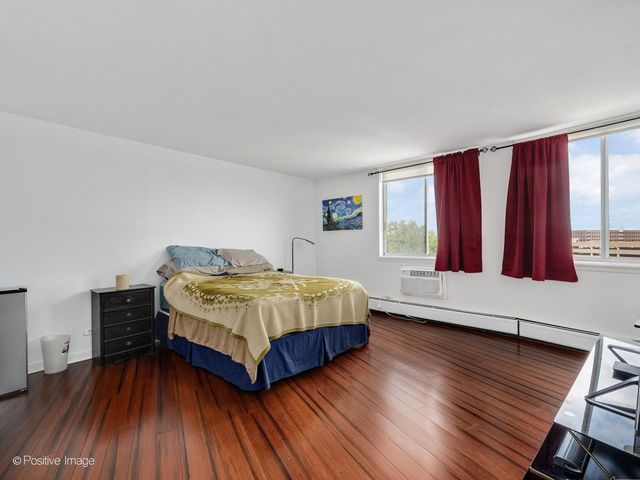 40 N Tower Road 5A, Oak Brook, IL 60523