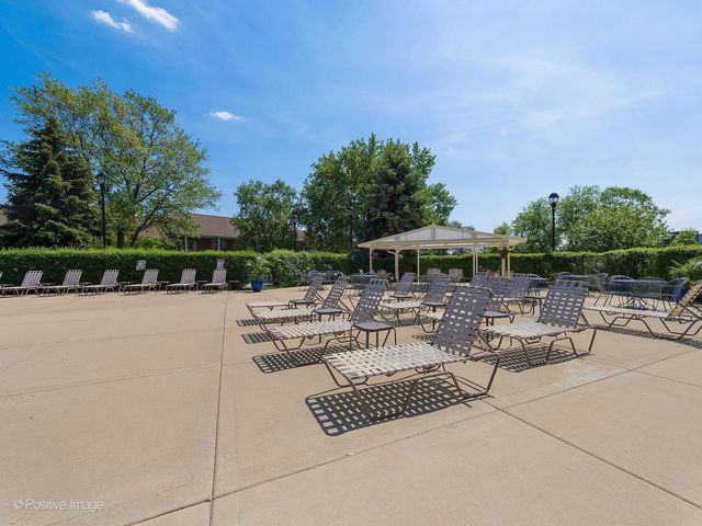 40 N Tower Road 5A, Oak Brook, IL 60523