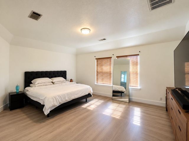 7901 Finch TRL, Austin, TX 78745