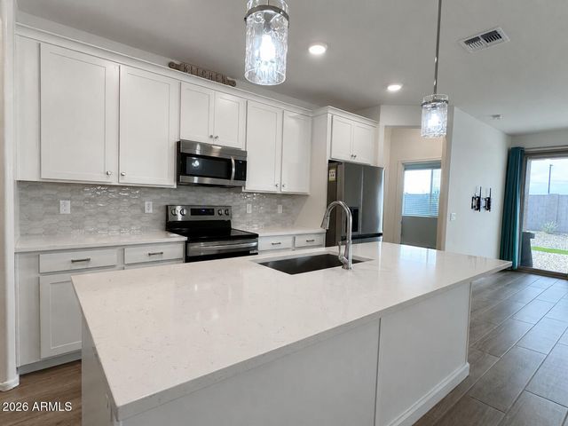 18252 W CIELO GRANDE Avenue, Surprise, AZ 85387