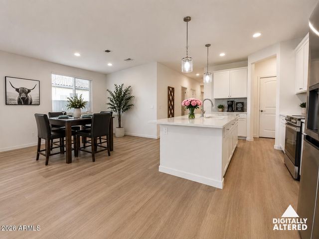 18252 W CIELO GRANDE Avenue, Surprise, AZ 85387