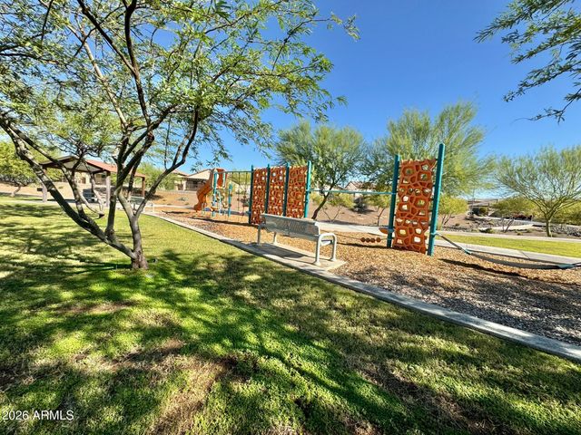 18252 W CIELO GRANDE Avenue, Surprise, AZ 85387