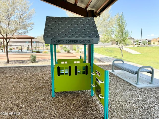 18252 W CIELO GRANDE Avenue, Surprise, AZ 85387