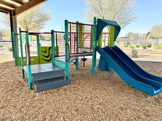 18252 W CIELO GRANDE Avenue, Surprise, AZ 85387