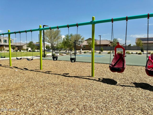 18252 W CIELO GRANDE Avenue, Surprise, AZ 85387