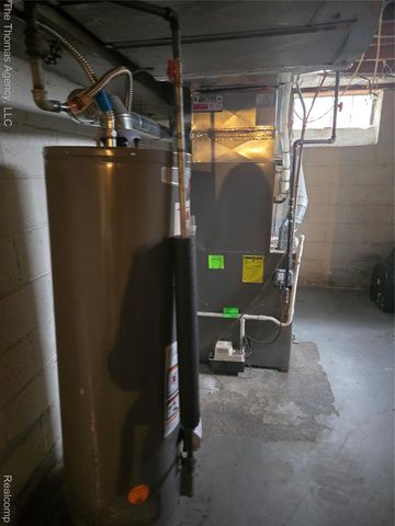 24220 Gardner Street, Oak Park, MI 48237