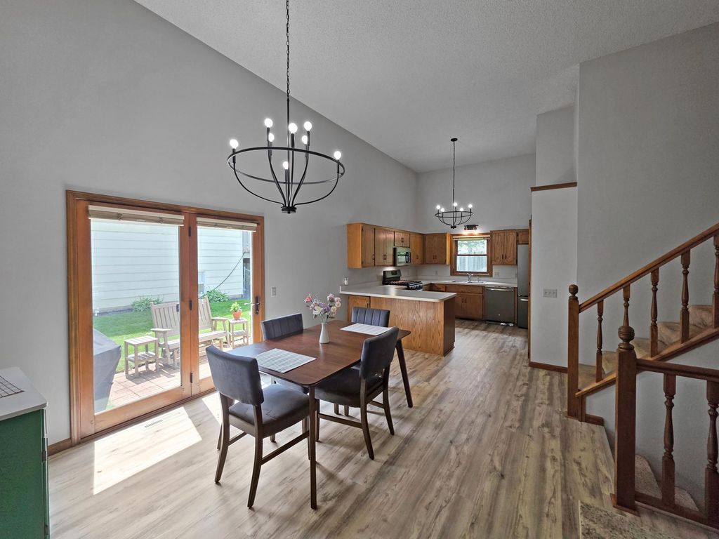 14579 Embry Path, Apple Valley, MN 55124 — exterior
