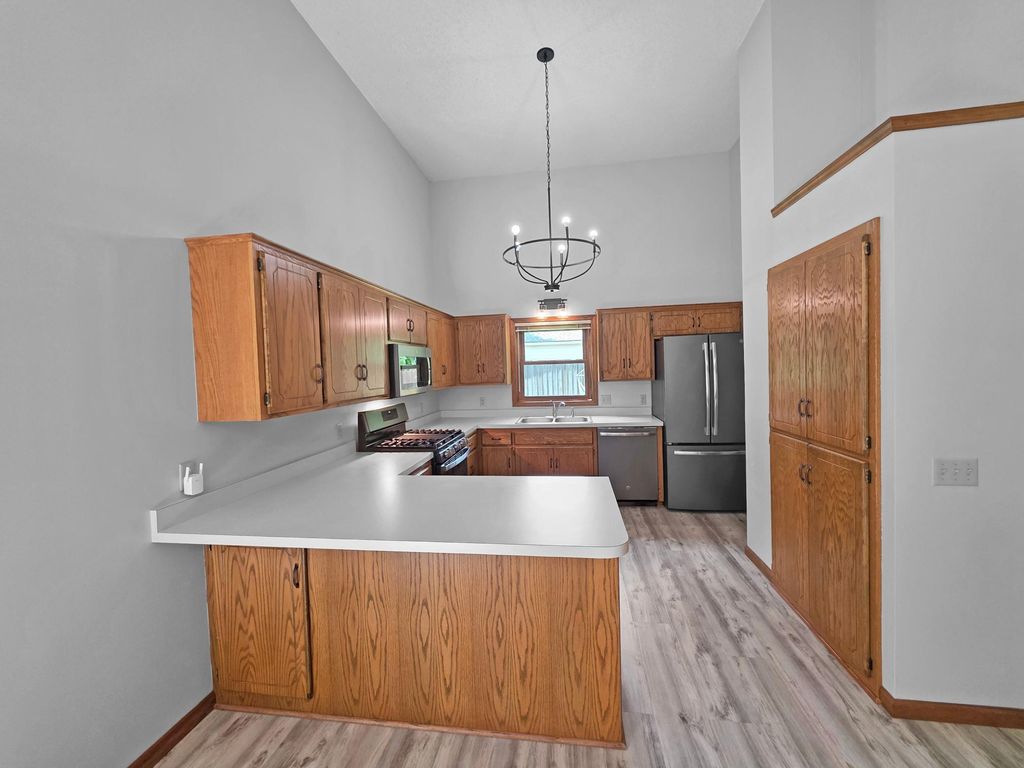 14579 Embry Path, Apple Valley, MN 55124 — photo 5