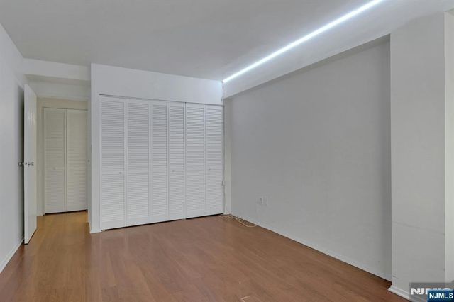 333 Grand Avenue 4E, Palisades Park, NJ 07650