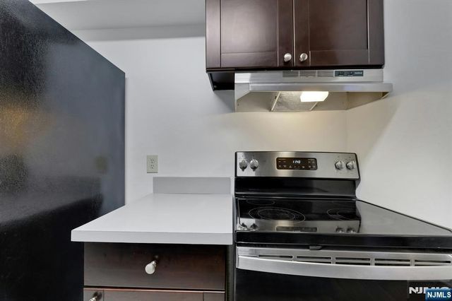 333 Grand Avenue 4E, Palisades Park, NJ 07650