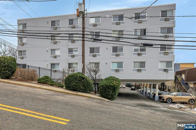 333 Grand Avenue 4E, Palisades Park, NJ 07650