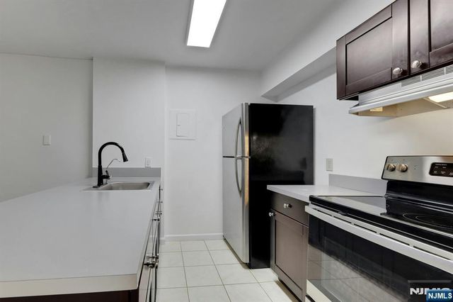 333 Grand Avenue 4E, Palisades Park, NJ 07650