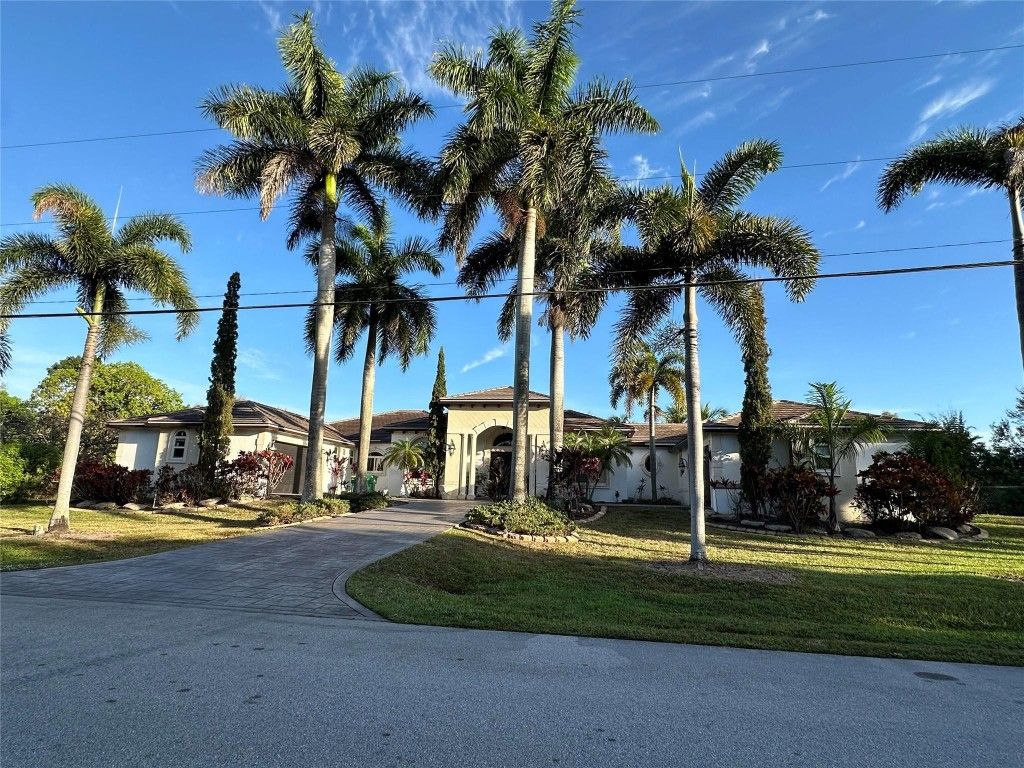 11401 NW 20th Court, Plantation, FL 33323