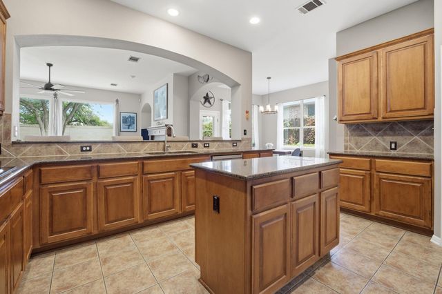 2204 Rio Mesa DR, Austin, TX 78732