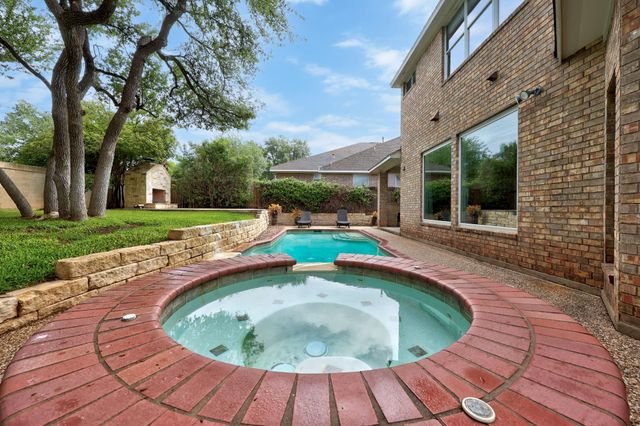 2204 Rio Mesa DR, Austin, TX 78732
