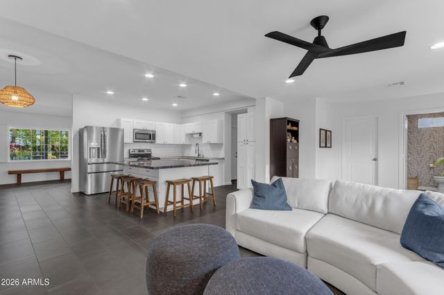 4126 N 44TH Place, Phoenix, AZ 85018