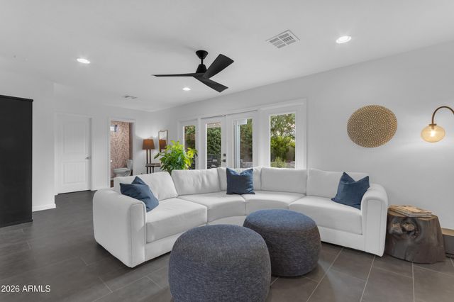 4126 N 44TH Place, Phoenix, AZ 85018