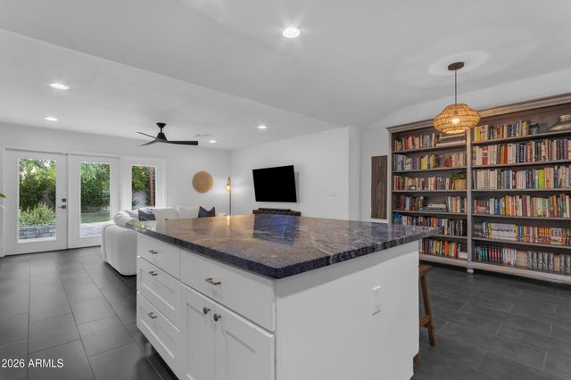 4126 N 44TH Place, Phoenix, AZ 85018