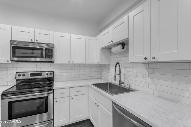 4126 N 44TH Place, Phoenix, AZ 85018